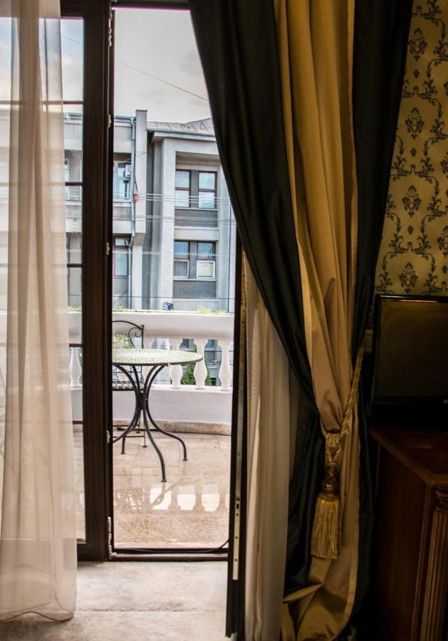 Hotel Angelo D'Oro Ploieşti Exterior foto