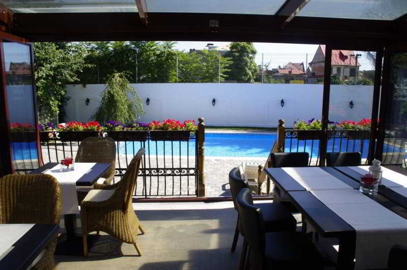 Hotel Angelo D'Oro Ploieşti Exterior foto