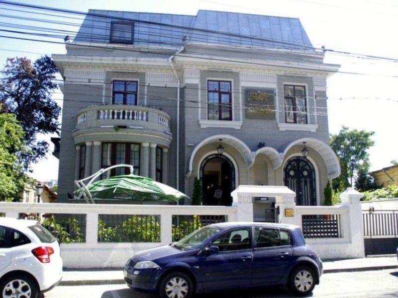 Hotel Angelo D'Oro Ploieşti Exterior foto
